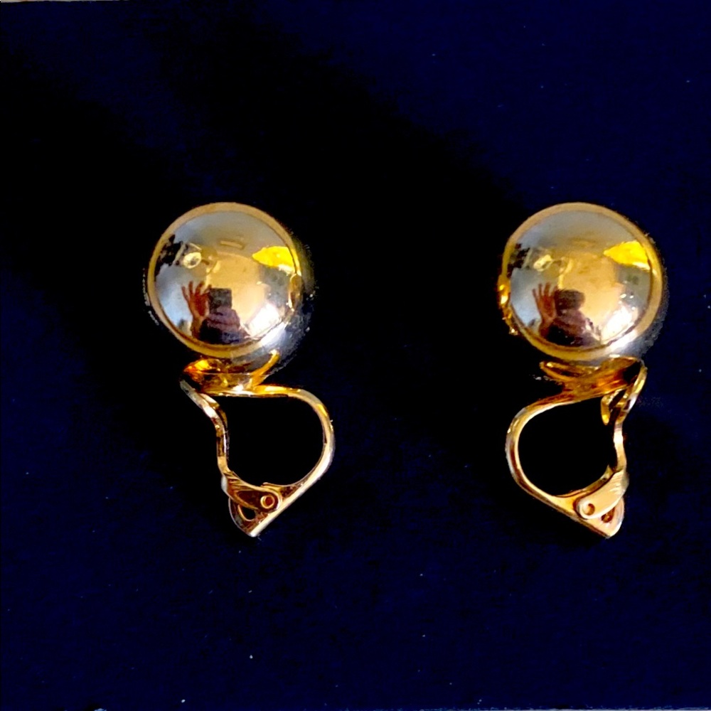 Elegant Gold Vintage Clip-On Earrings